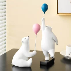 Nordic Polar Balloon Bear Sculpture - Image 5