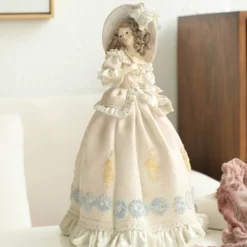 Victorian Girl Resin Statue Ornament - Image 6