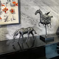 Creative Simple Modern Metal Pegasus Statue - Image 6
