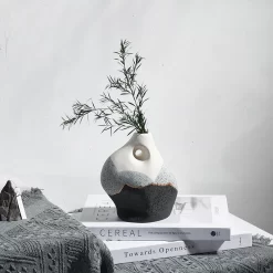 Modern Simple Ceramic Vase - Image 5