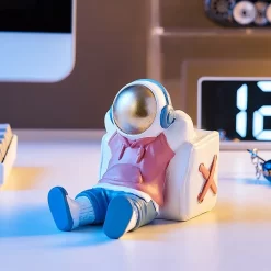 Art Astronaut Figurines - Image 2