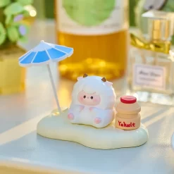Cute Holiday Animal Statues - Image 2