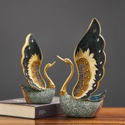 Wedding Gift Figurine Swan - Image 2